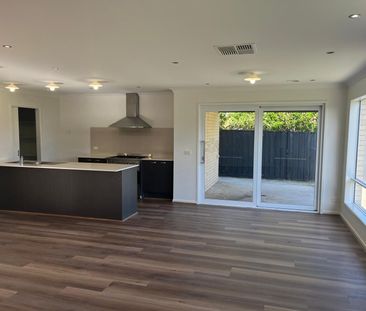 Your Perfect Family Haven on Safari Drive! - Photo 3