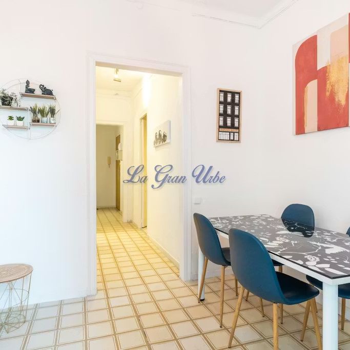 Carrer de Provença, Barcelona, Catalonia - Foto 1