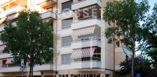 Appartement de 4 pièces au 6ème étage avec balcons - Photo 2