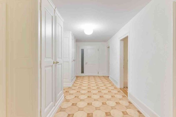 5 Zimmer, 153 m², 3. Stock - Photo 1