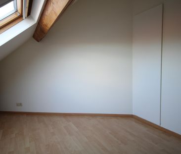 Appartement 2ch sous comble à 1080 Molenbeek  Loyer: 950 € - Photo 4