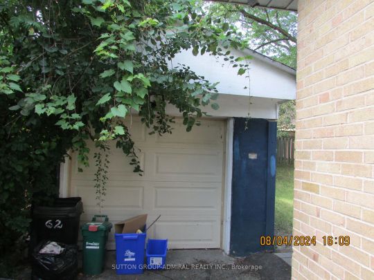 Detached Home For Lease | N9244900 - Photo 1