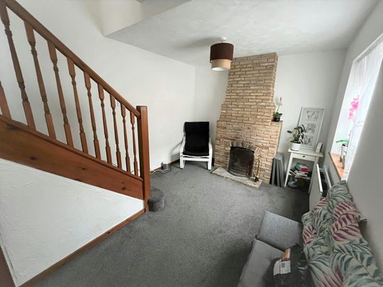 Cottage to rent on - Photo 1