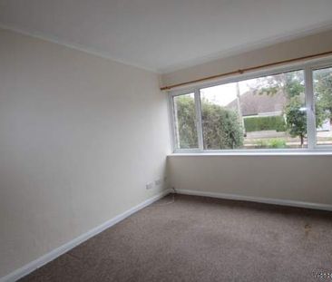 3 bedroom property to rent in Leigh On Sea - Photo 6