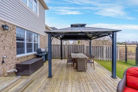 Detached Home For Lease | N9257461 - Photo 5