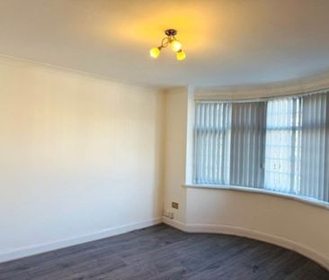 Chairborough Road, High Wycombe - Photo 1