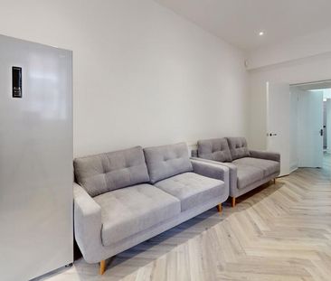 6 bedroom house to rent - Photo 2