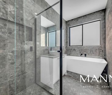 Beautiful 4 Bedroom Home in Rathdowne Estate! - Photo 6