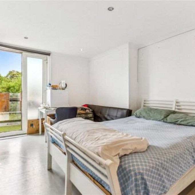 3 bedroom apartment to rent - Photo 1