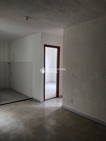 Apartamento Garden com 2 quartos e 48m² para alugar em Restinga, Porto Alegre. - Foto 4