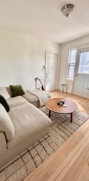 Colocation Dans Un Magnifique 4 1/2 - Photo 1