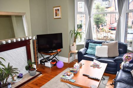 4 bedroom terraced house to rent - Photo 3