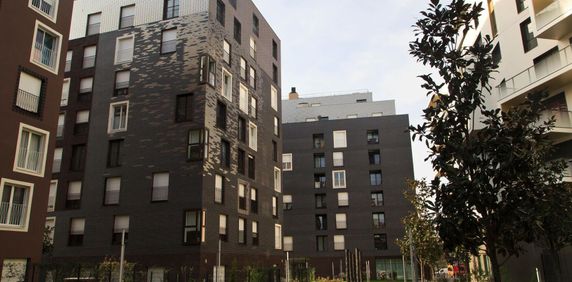 location Appartement T2 DE 42.4m² À ASNIERES - Photo 2