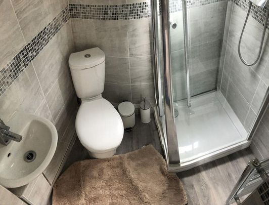 6 bedroom terraced house to rent - Photo 1