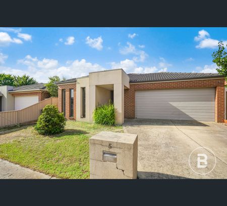 4 Brewster Street, Alfredton, Vic 3350 - Photo 5