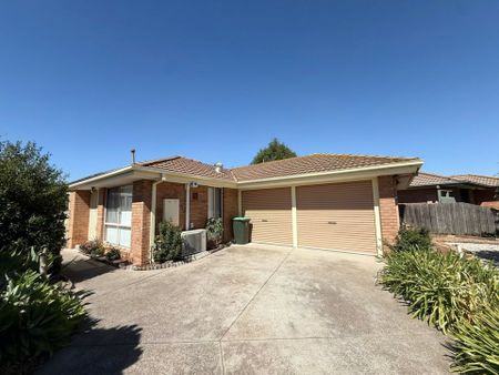8 Macks Place, Hoppers Crossing VIC, Belconnen - Photo 3