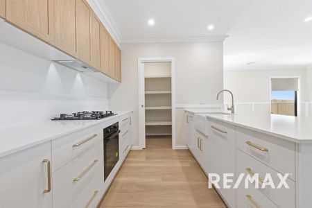 2/32 Kingsford Smith Road, Boorooma - Photo 3