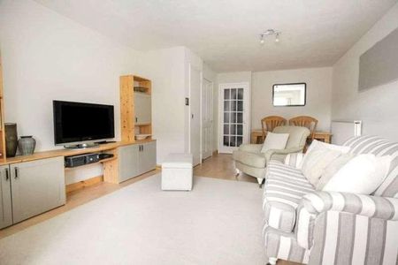 Crop Common, Hatfield, Hemel Hempstead, AL10 - Photo 3