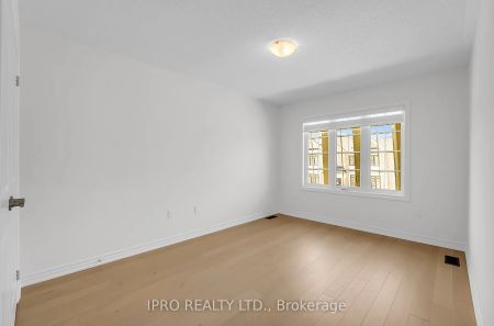 Condo Townhouse For Lease | W9253904 - Photo 4
