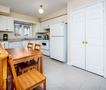 For Lease - 1128 Dundas Street Unit# 18, Mississauga, Ontario - Photo 6