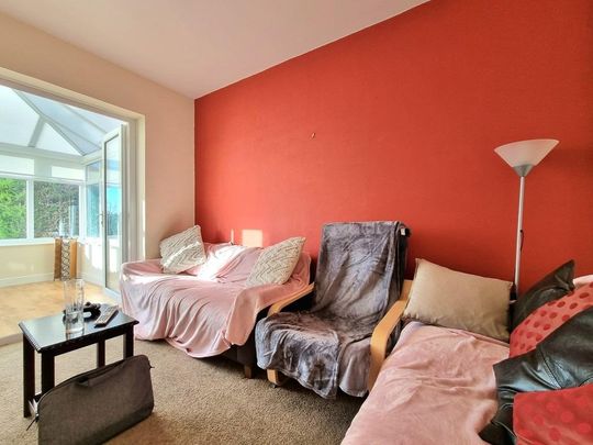 5 bedroom semi-detached house to rent - Photo 1