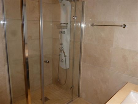 Apartment in La Quinta, Costa del Sol - Photo 3