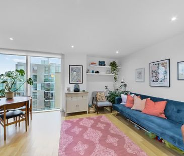 Riverside Apartments, N4 - Photo 1