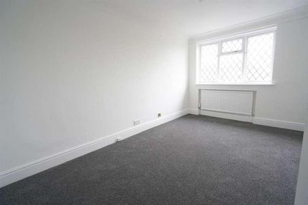 Leicester Road, Tilbury, RM18 - Photo 4