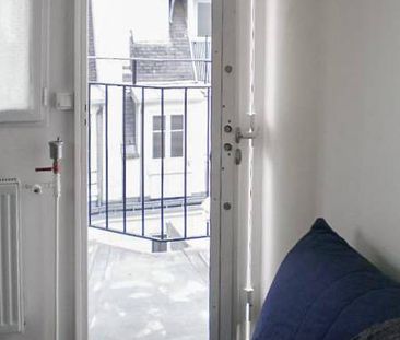 Logement à Paris, Location meublée - Photo 4