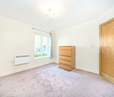 Dominion Close - Photo 4