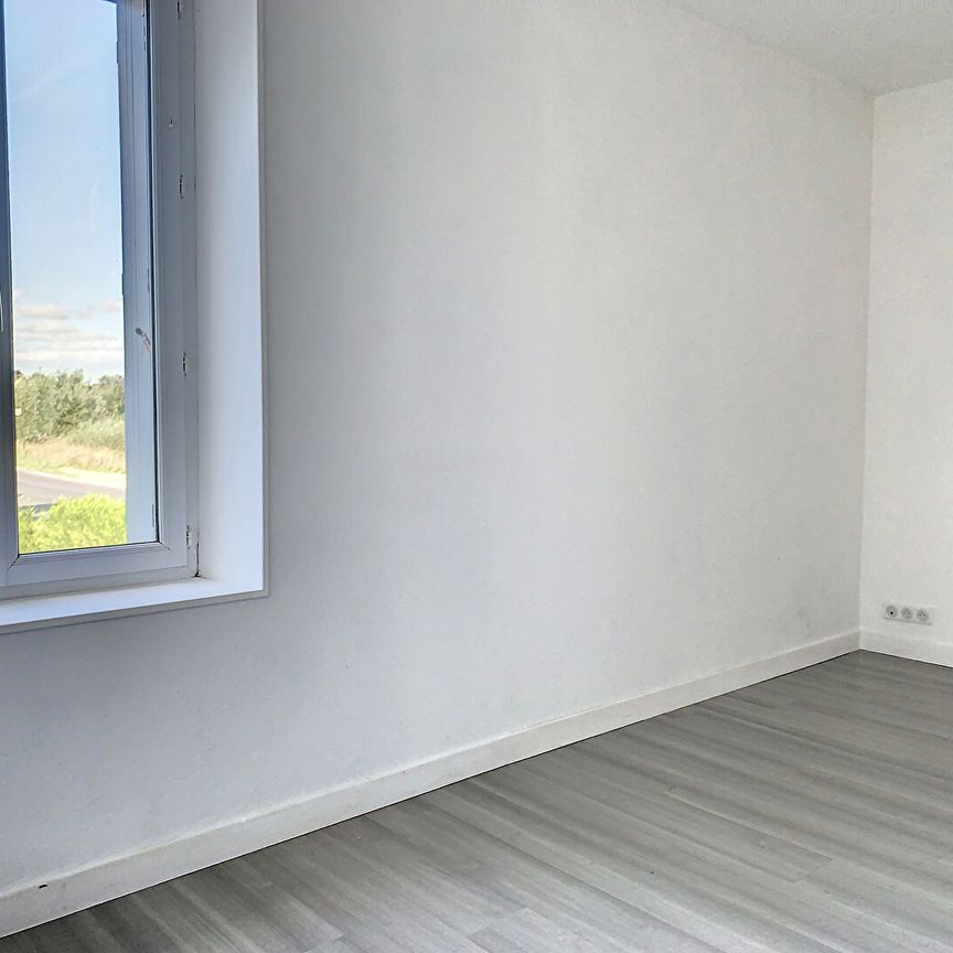 Appartement en centre ville 50170 PONTORSON - Photo 1