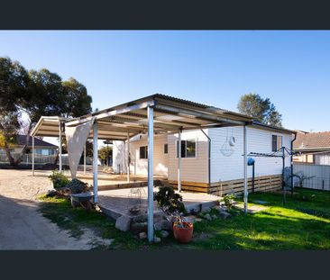 12 Thompson Street, Long Gully, Vic 3550 - Photo 3