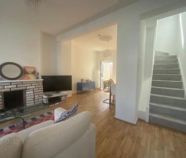 37 Jocelyn Avenue, Belfast, BT6 9AX - Photo 2