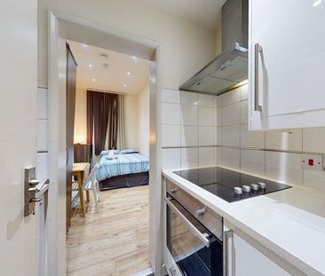 Studio to rent - Photo 1