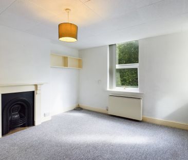 St Cyrils Road, Stonehouse, GL10 - Photo 1