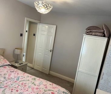 3 bedroom house to rent Greyhound Farm Road, L24 - Photo 2