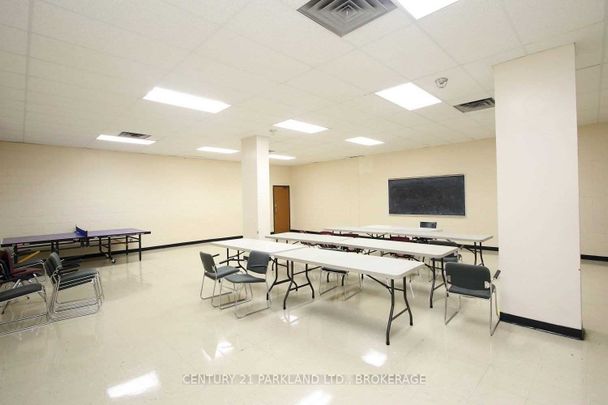 For Lease - 3 Massey Square Unit# 1102, Toronto, Ontario - Photo 1