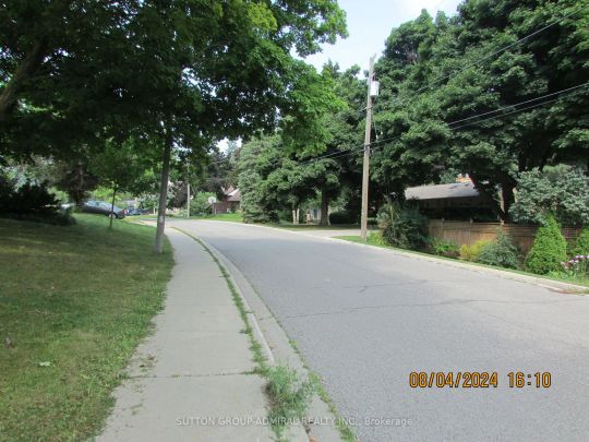 Detached Home For Lease | N9244900 - Photo 1