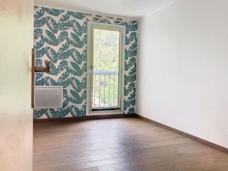 Location Appartement 3 pièces 67m² - Photo 2