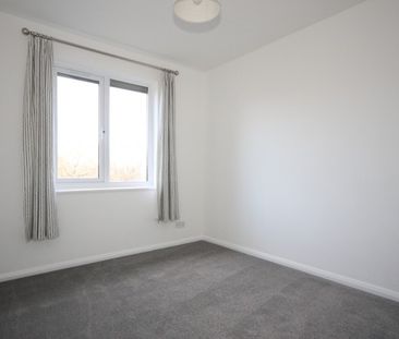 Foxhills, Woking - Photo 3