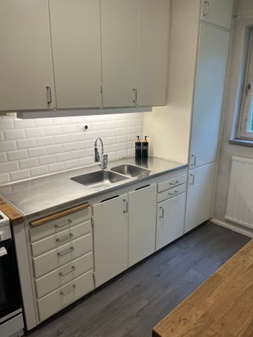 Beata Sparres gränd, Hässelby - Foto 2