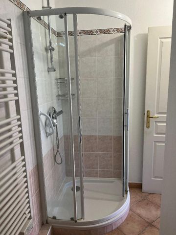 Location Appartement 2 pièces 53m² DRAGUIGNAN 83300 - Photo 3