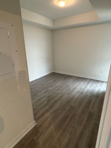 For Lease - 2300 St. Clair Avenue Unit# 812, Toronto, Ontario - Photo 3