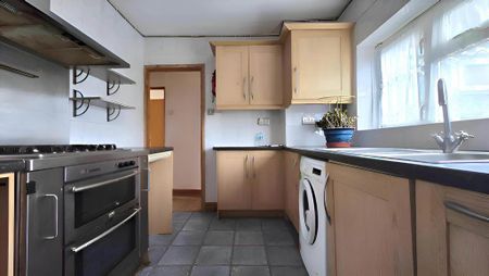 1 bedroom flat to rent - Photo 4