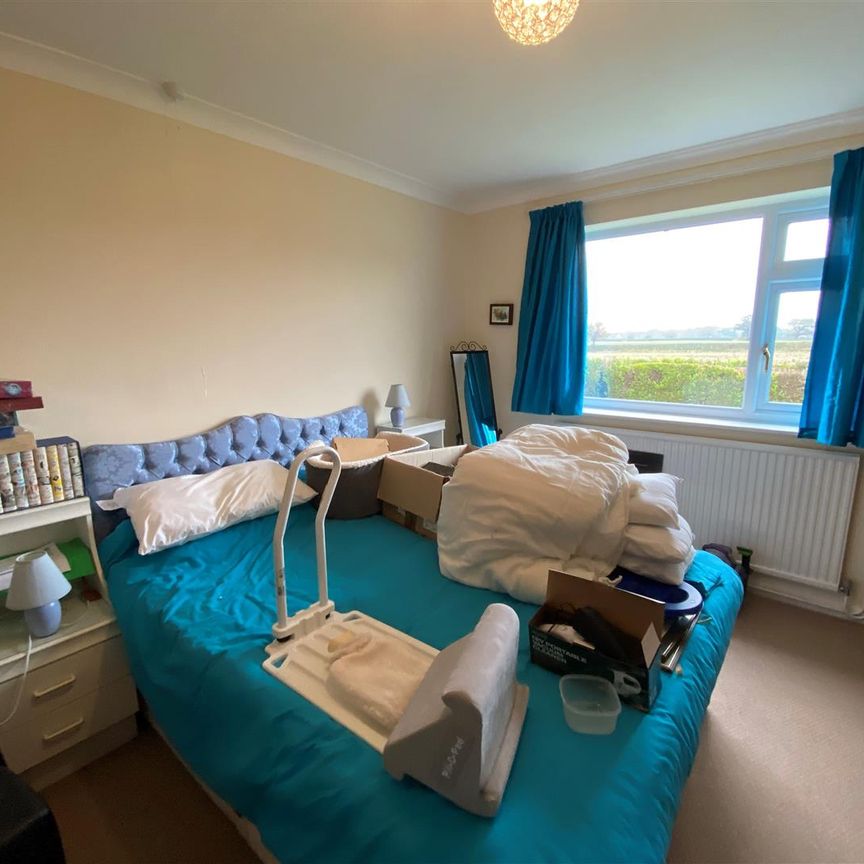 Grange Road, Bronington. - Photo 1