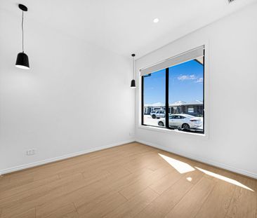 Modern & Stylish Living in Lara - Photo 3