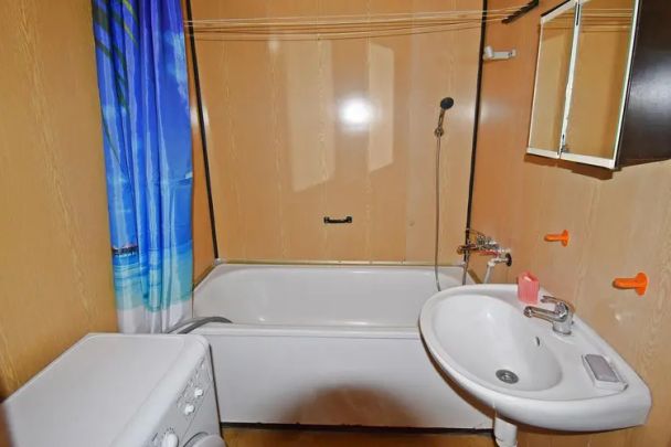 Pronájem bytu 1+1 - Brno - Bystrc - Teyschlova - balkon - CP 43 m - Photo 1