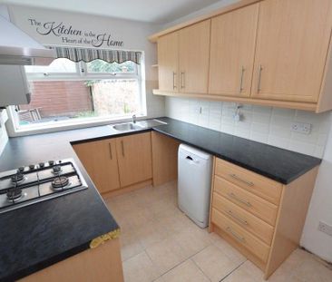 2 bedroom terraced house to rent - Photo 4