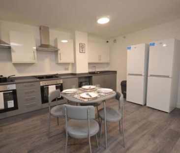 Room 13 Humphrey Street, Ince, , UK - Photo 4