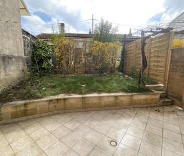 T2 BARRIERE DE BEGLES - Photo 3